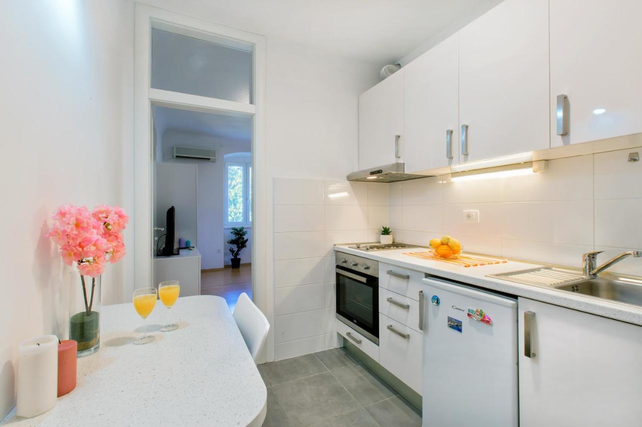 Summer Stone Pleasure Split Bagian luar foto