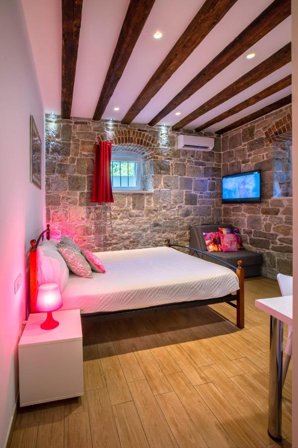 Summer Stone Pleasure Split Bagian luar foto